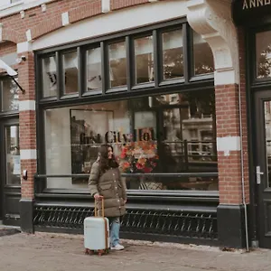 Boutique First The Hague