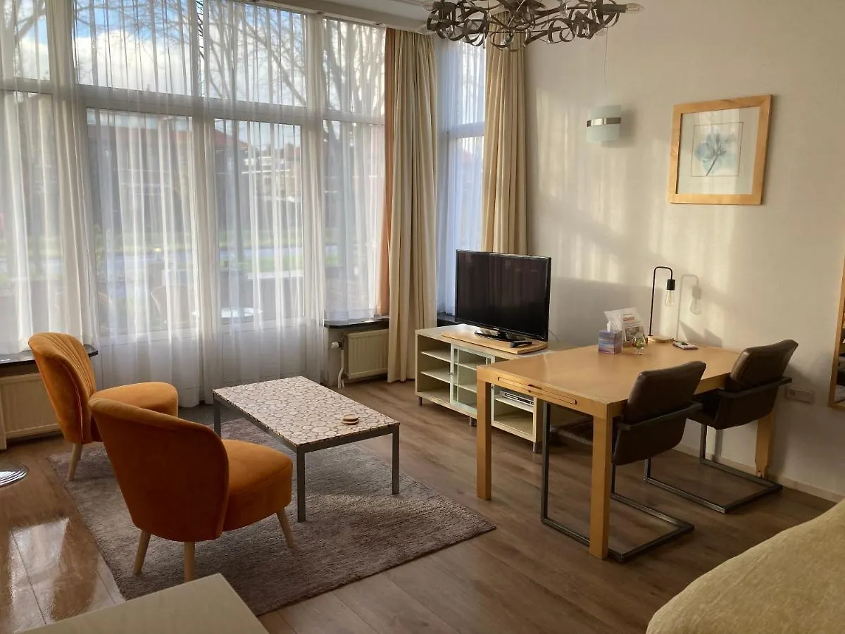 Plato By Hofstad Studio'S The Hague Aparthotel